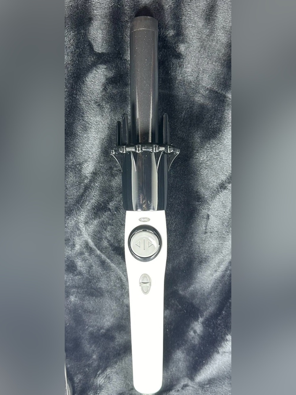 KISS Instawave Deluxe Automatic Rotating Curling Iron
1” barrel